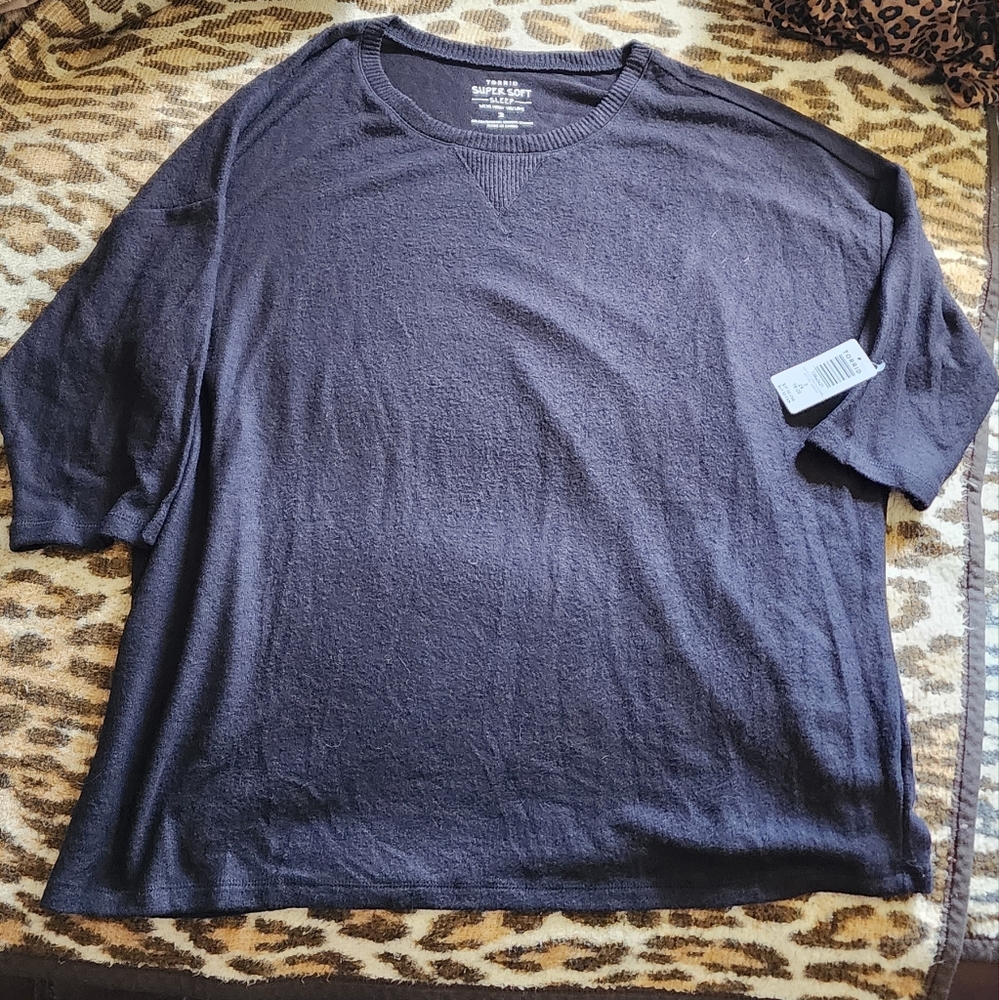NWT TORRID SUPER SOFT BLACK SLEEP SHIRT SIZE 2